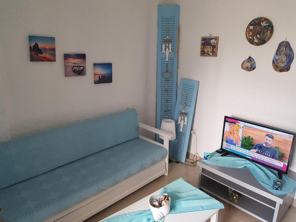 Ferienwohnung Holidey House In Skala Fourkas 150M From The Sea Exterior foto