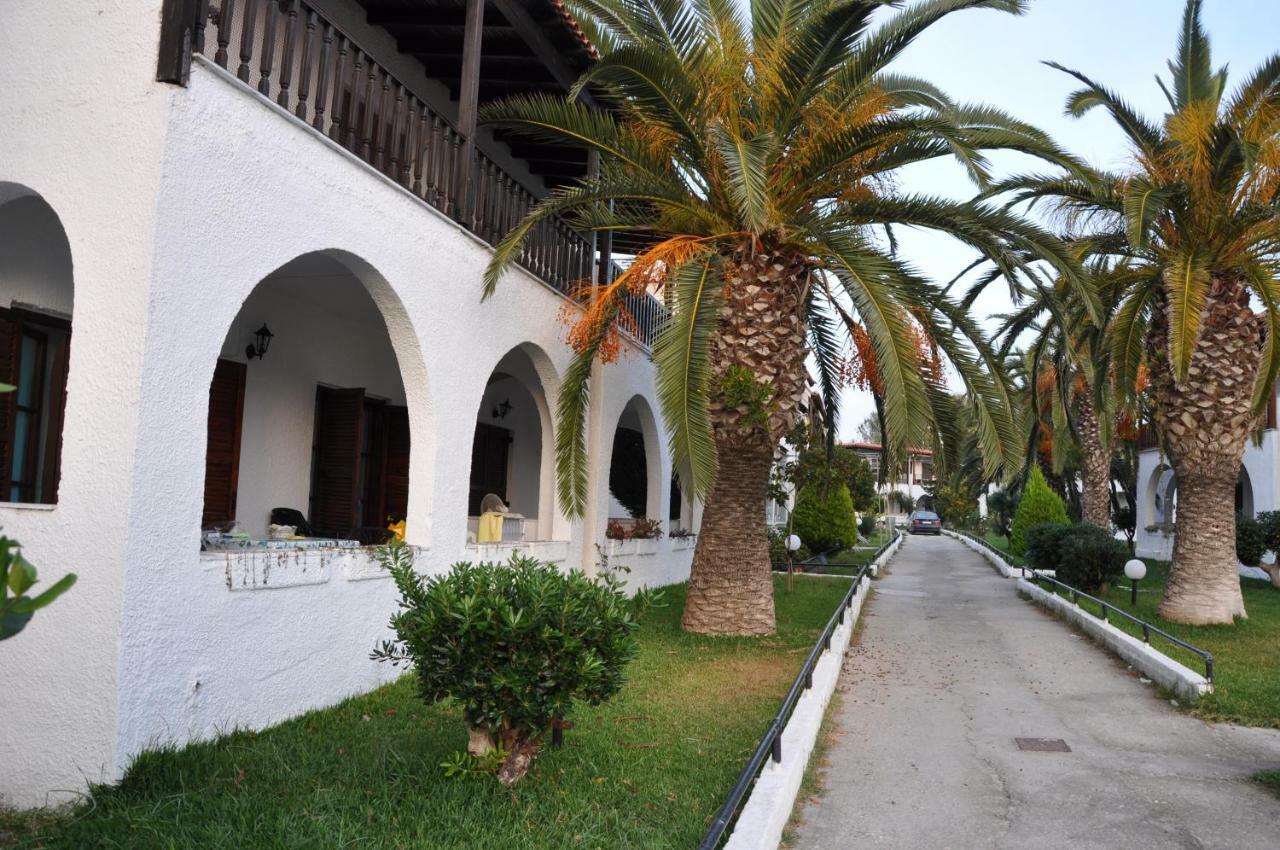 Ferienwohnung Holidey House In Skala Fourkas 150M From The Sea Exterior foto